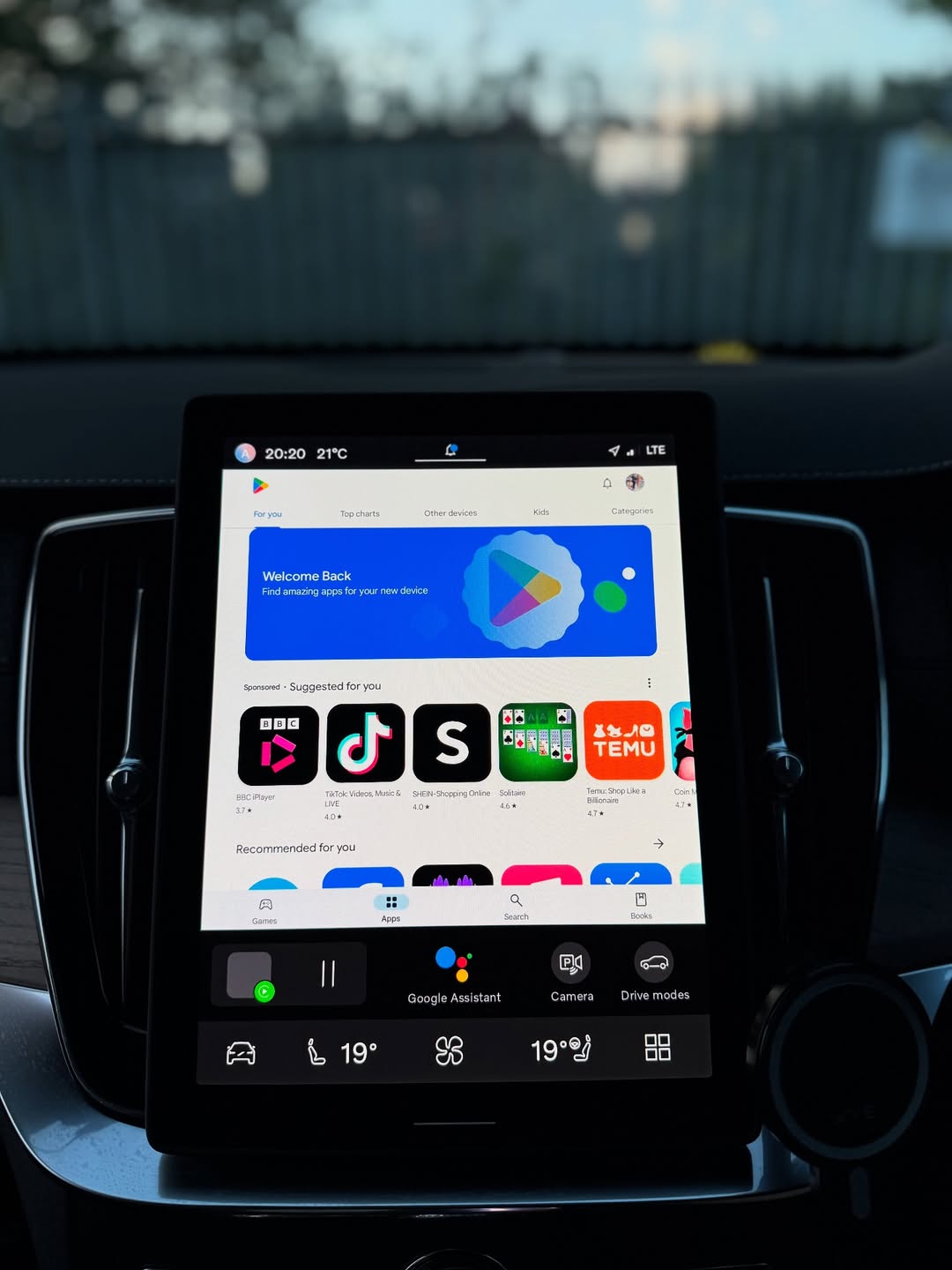 Youtube & Netflix AI-Box für Volvo
